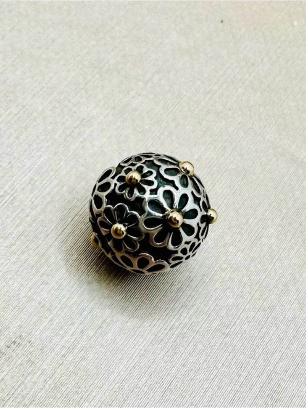 EUC Pandora Sterling Silver & 14k Gold Lazy Daisy Designer Clip